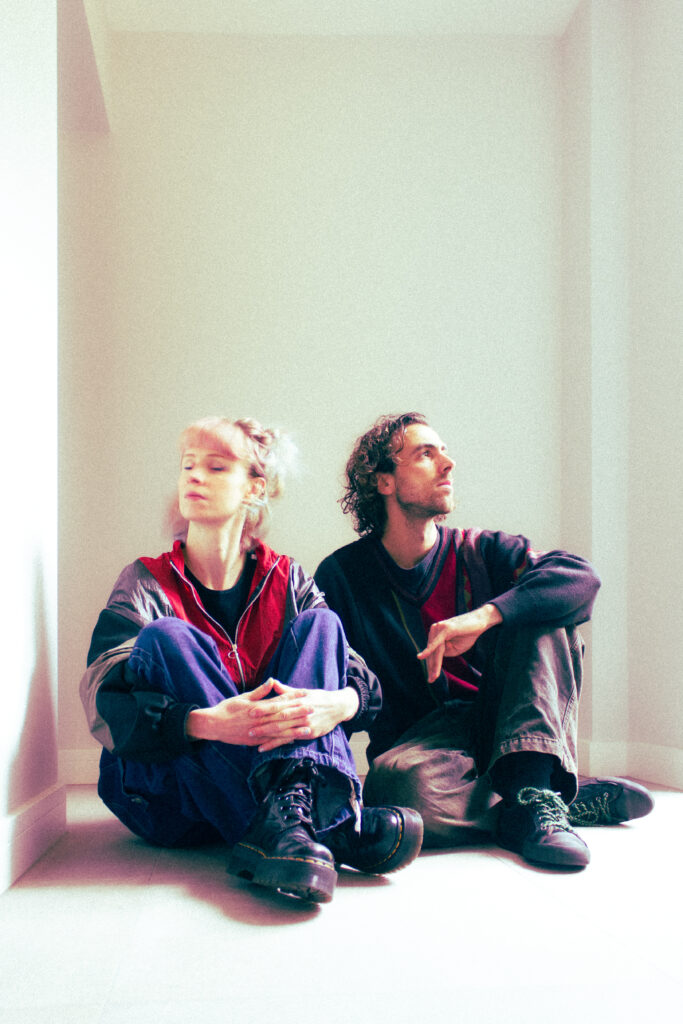 pecq release skittering electro-pop single ‘out loud’