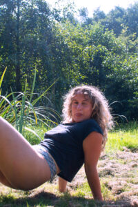 Read more about the article Peri Rae reveals new single ‘small talk’