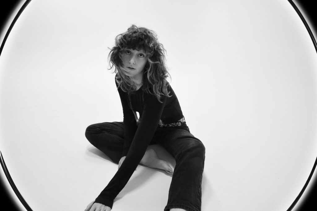 Odie Leigh signs to Mom + Pop, shares new song, ‘No Doubt’