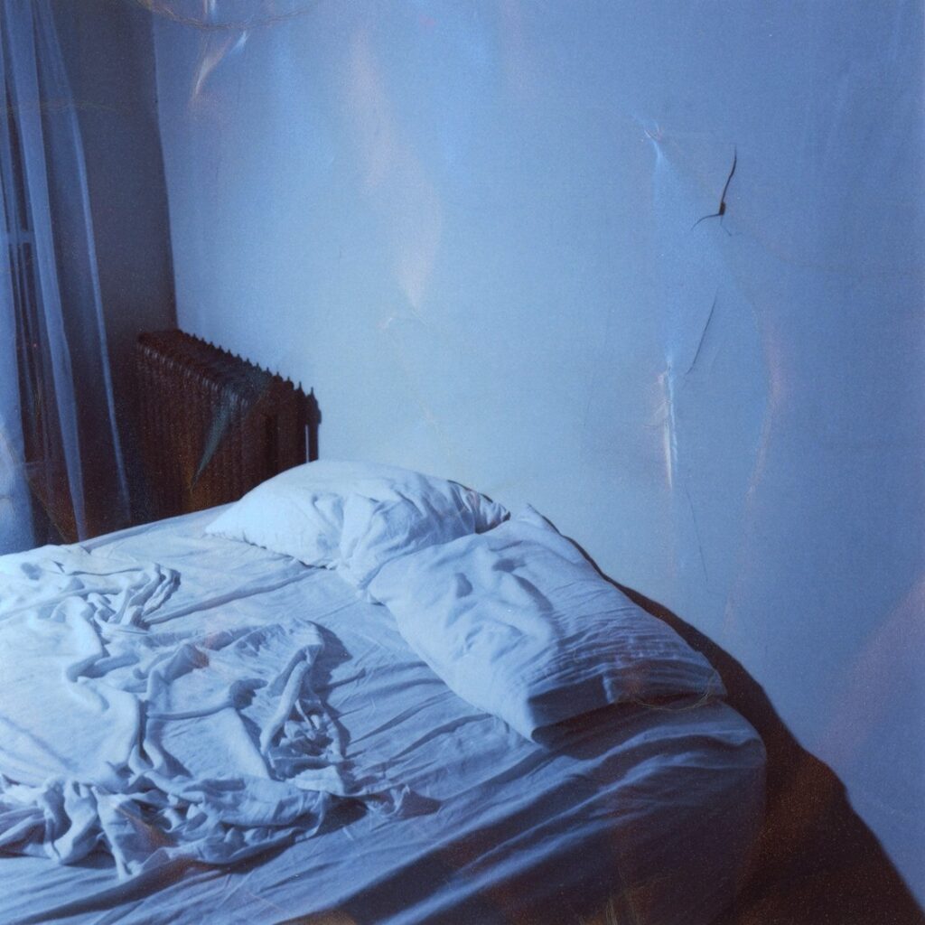Ellis announces new LP no place that feels like; shares the single/video ‘obliterate me’