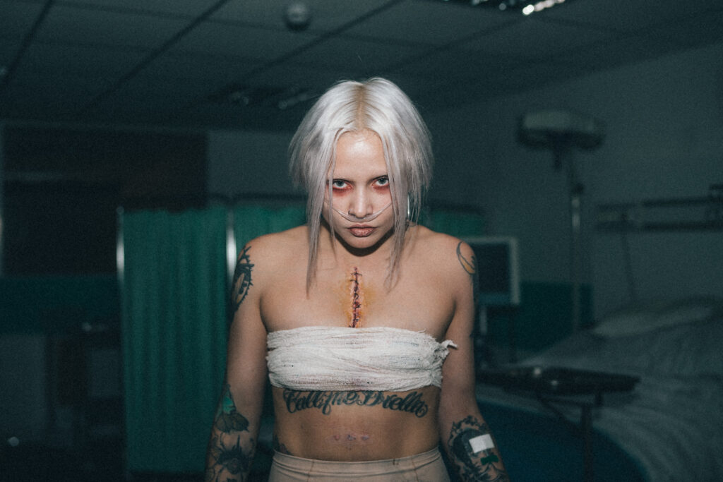 Mimi Barks unveils brand-new single & video ‘FSU’