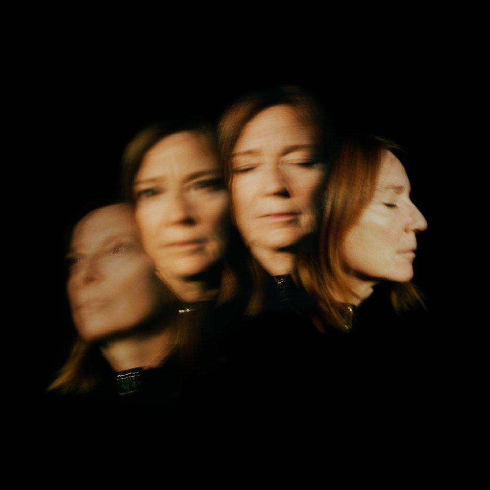 You are currently viewing Beth Gibbons announces debut solo album Lives Outgrown; shares new single/video ‘Floating On A Moment’