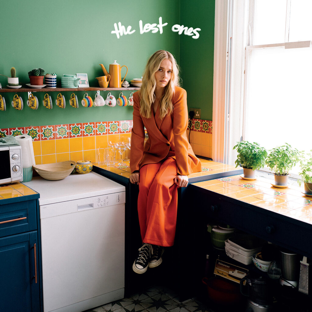 Florrie announces debut album The Lost Ones and releases title track