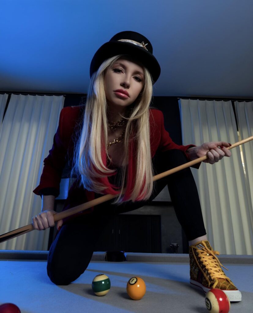 Hannah Cutt releases new single ‘No Crown In This Dead Town’