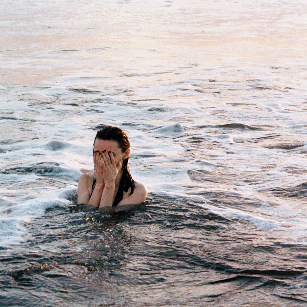 King Hannah announce new album Big Swimmer. Listen to the title-track (w/ special guest Sharon Van Etten)
