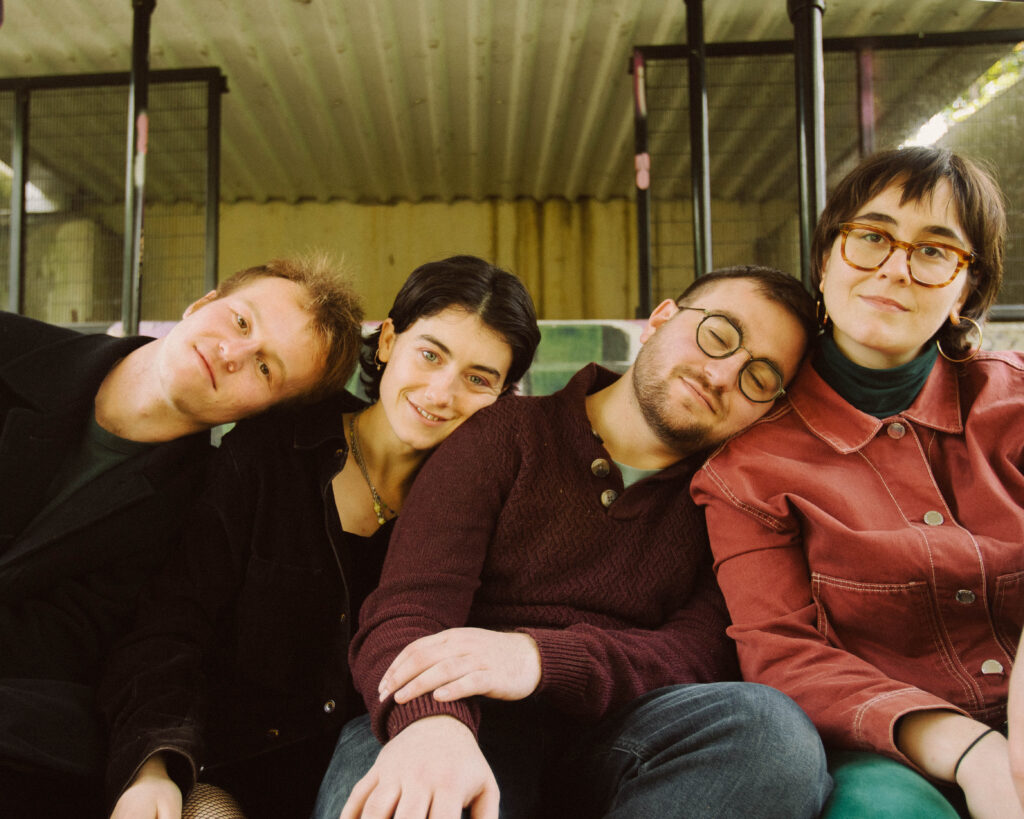 degenerate fanny share new single ‘Love Again’