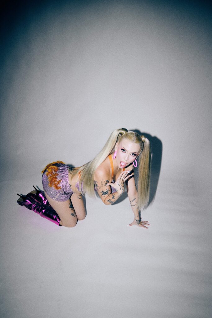 Chrissy Chlapecka announces new EP Girlie Pop and release sapphic cheerleader single/video ‘Verse’
