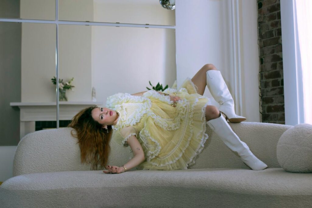 Xana releases swirling, confessional track ‘Monster’