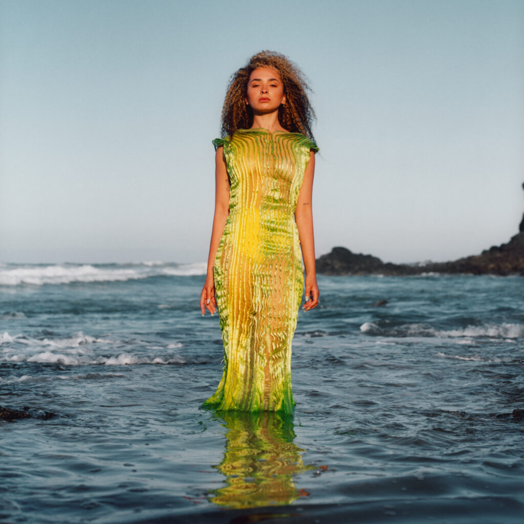 Ella Eyre shares new single ‘Ain’t No Love That Blind’