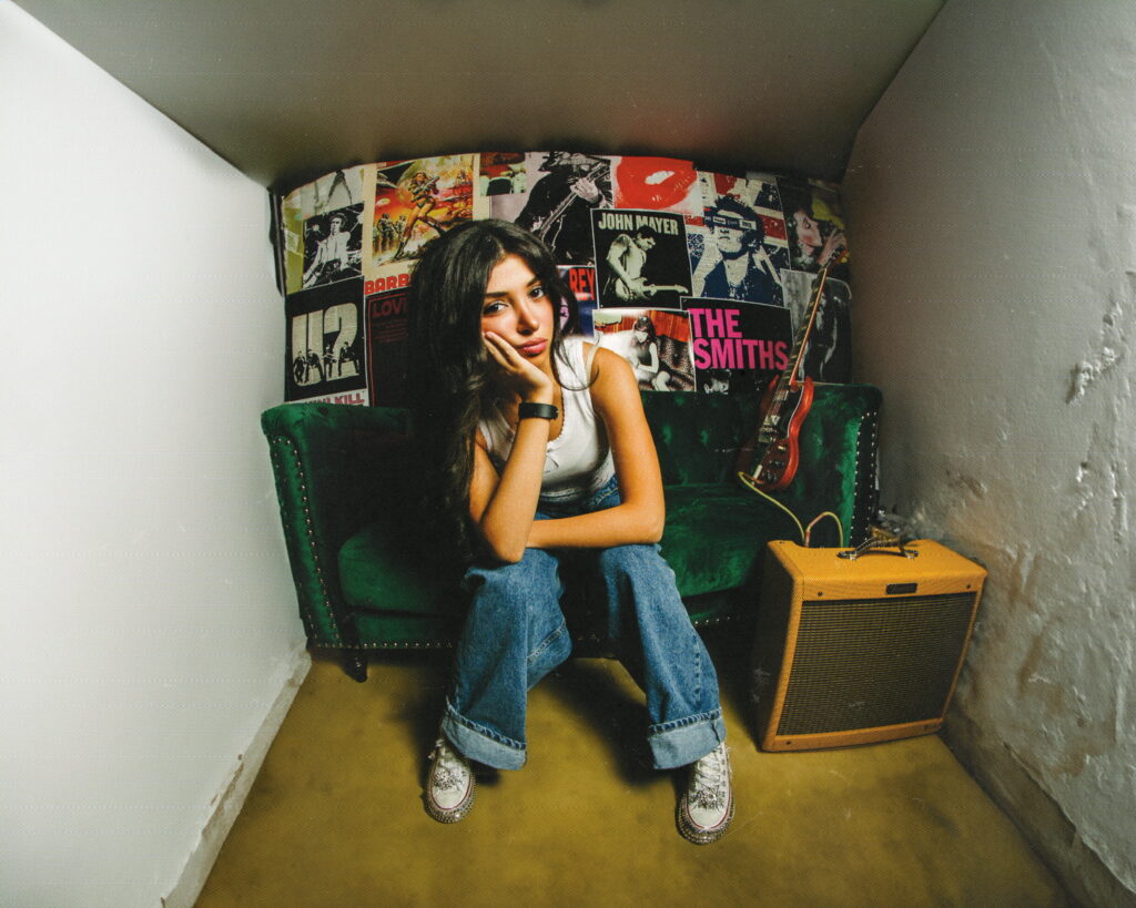 Arabella releases empowering and infectious new single ‘Dumb Lovesong’