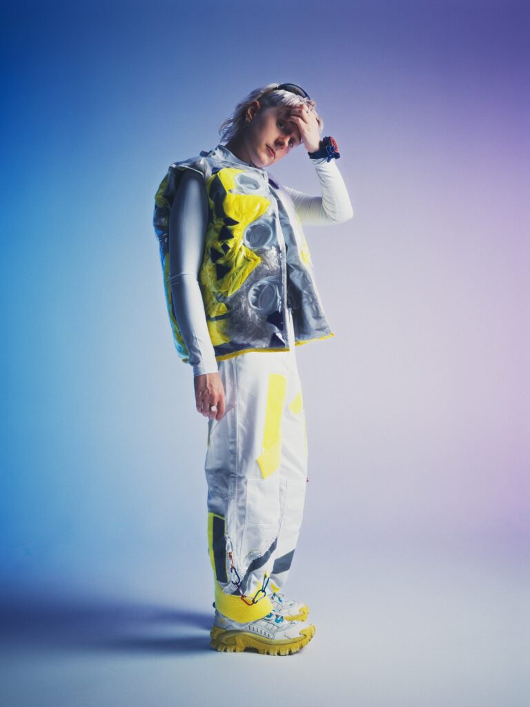 charlieeeee releases new single ‘XTREME CIRCUMSTANCES’ and announces debut EP DOGBOWL