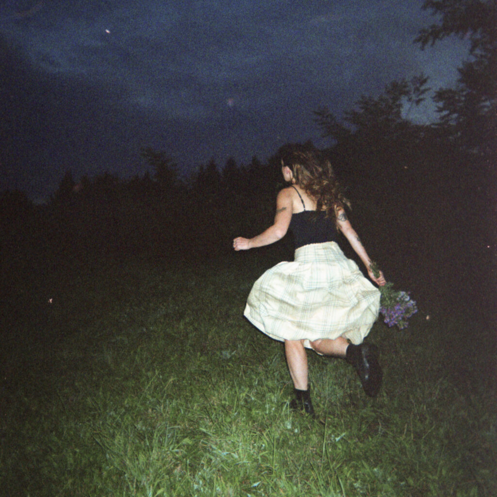 Coral Moons announce new LP summer of u, share single/video ‘poser’