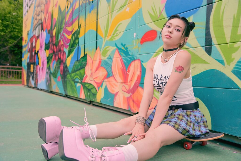 AleXa shares new single/video ‘distraction’