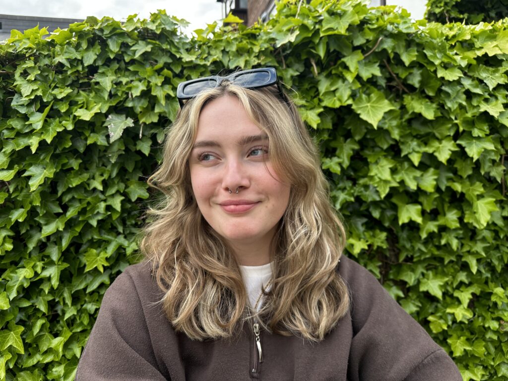 Annabel Lauren shares poignant message on new single ‘alone’