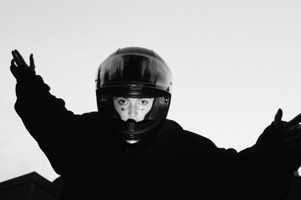 Emmeline releases new single ‘Night Rider’
