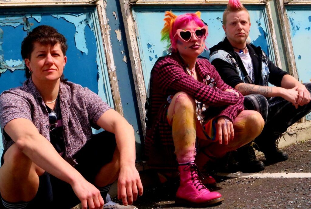 Daffodildos shout it loud with debut single ‘No Pride’