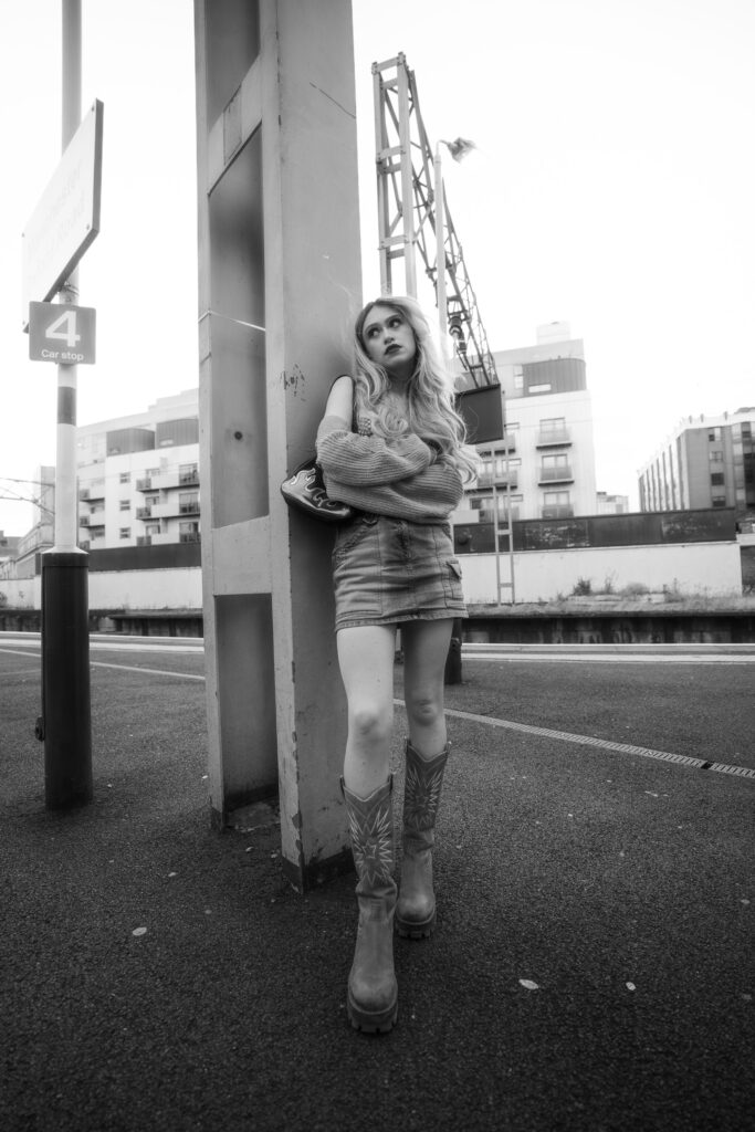 Dana Luna releases infectious new single ‘Train Delay’