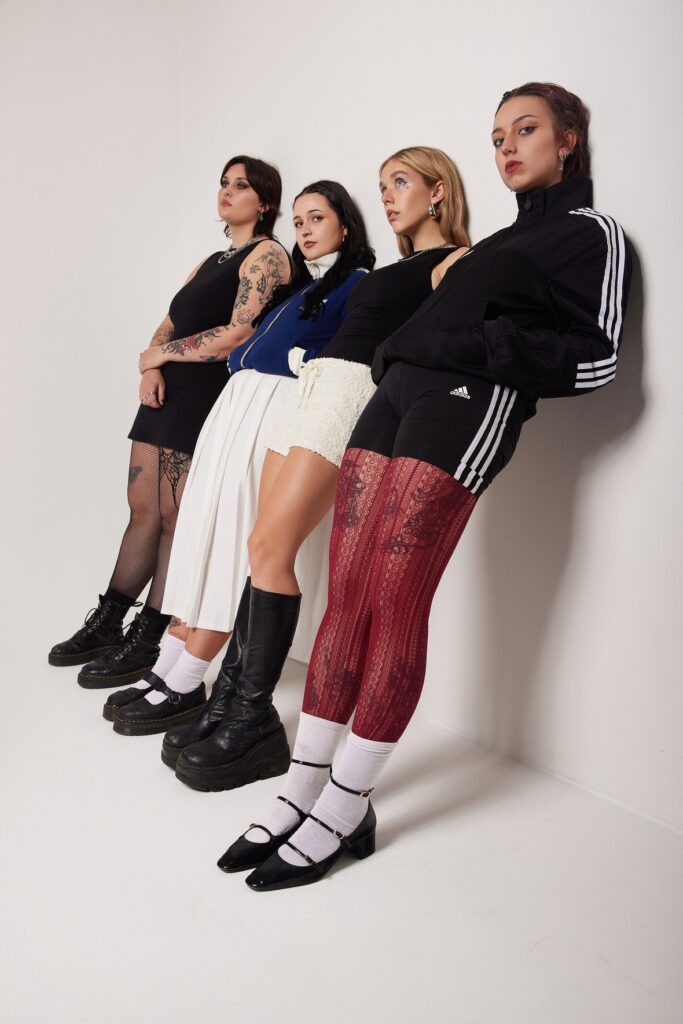 Teen Jesus and the Jean Teasers share new single ‘Dull’ ft. Softcult