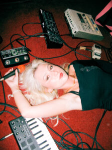 Read more about the article Hannah Grae release feisty new single ‘Star Crossed Lover’