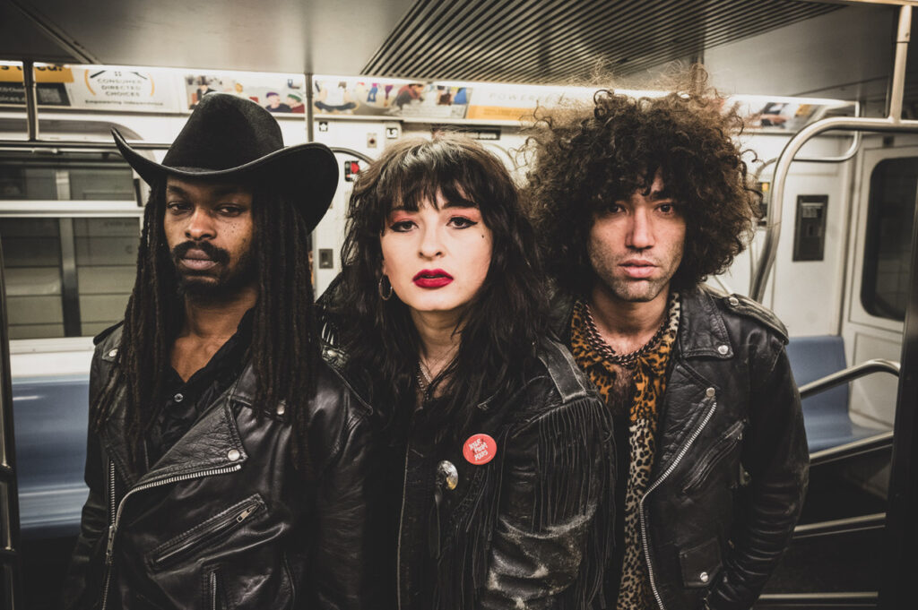 Miranda and the Beat share new single & video ‘Manipulate Me’