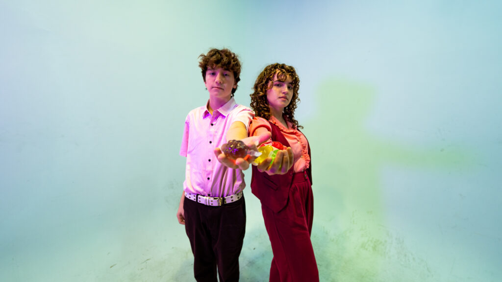 Isabella&Sebastian unveil grooving new single & video ‘Jellyfruit’
