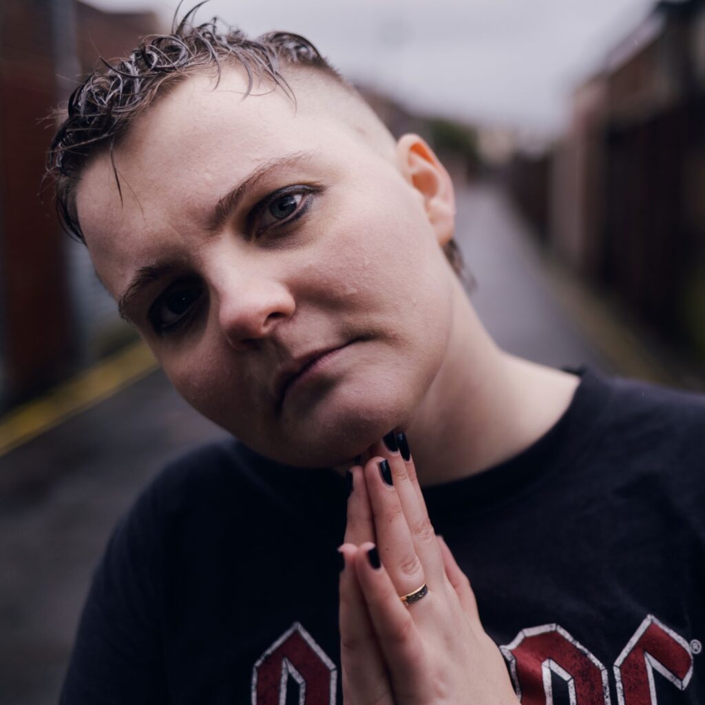 Wyse releases new single ‘Holding On’