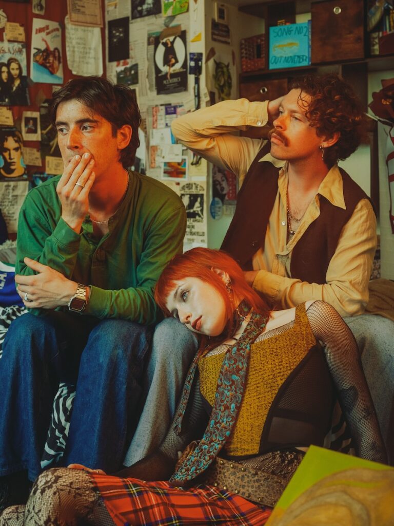 ADORE share new single ‘Can We Talk’