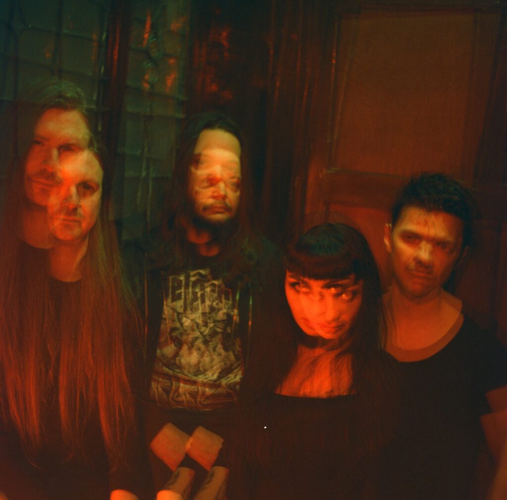 Cwfen release debut single ‘Reliks’ 
