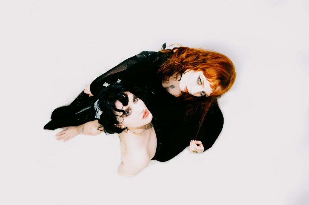 COWZ return with bold new alt-pop anthem ‘UR FAVE SONG (miss the fun)’