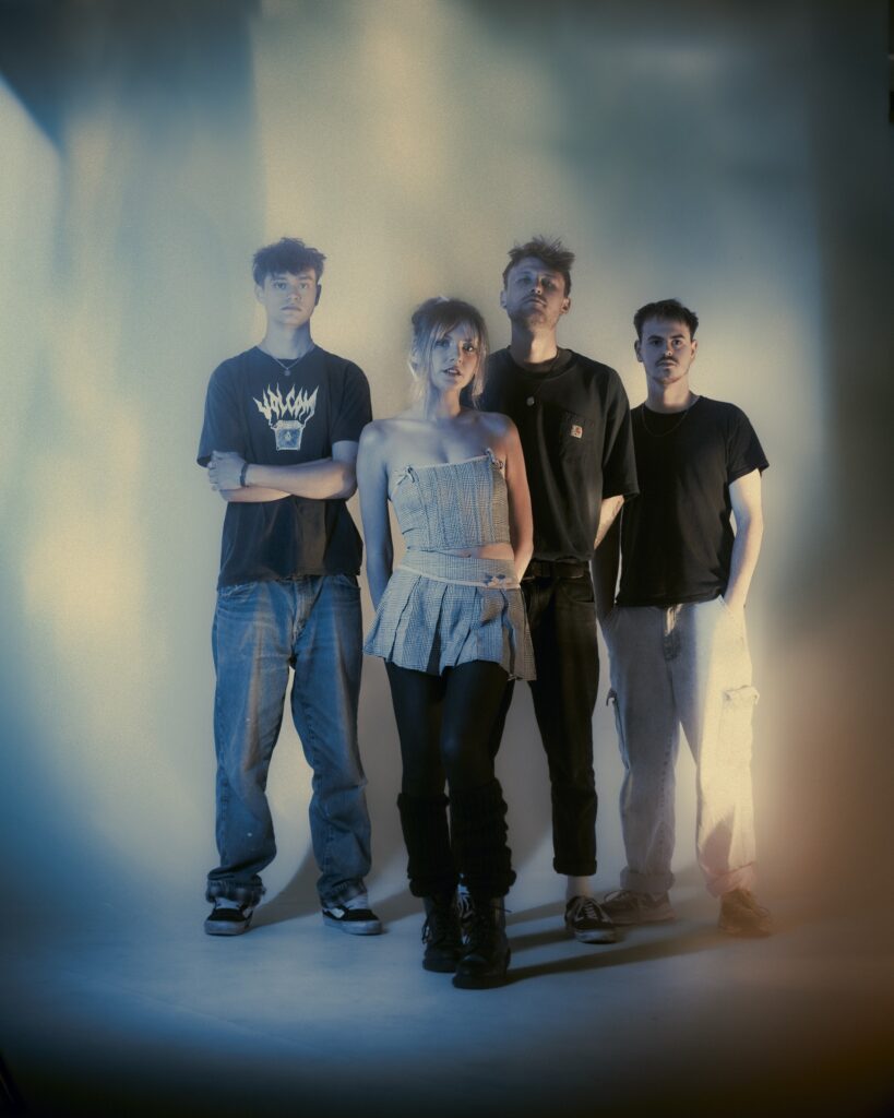 HUNNY BUZZ return with punchy new single ‘Chess Game’