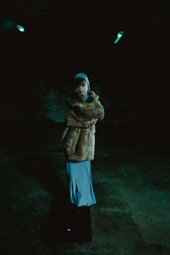 Chloe Slater shares new single & video ‘Fig Tree’