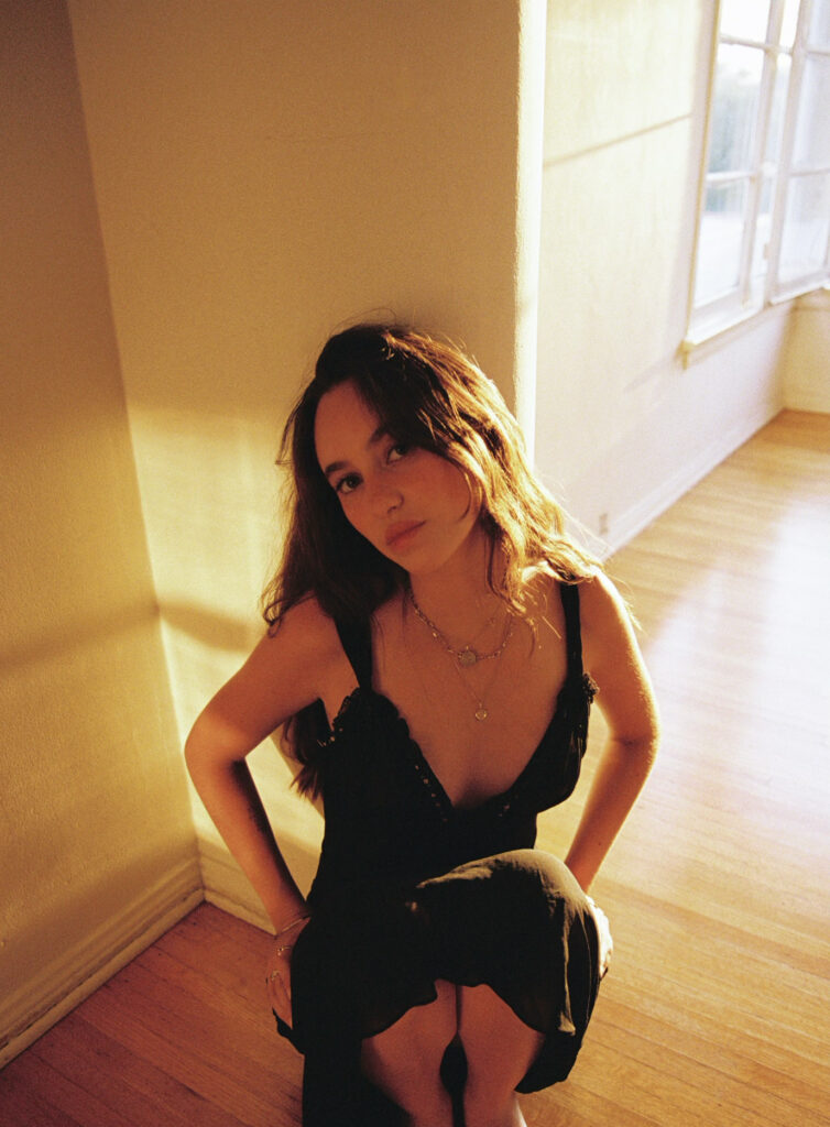 Clara Le Bouar shares dreamy new single ‘Silver’
