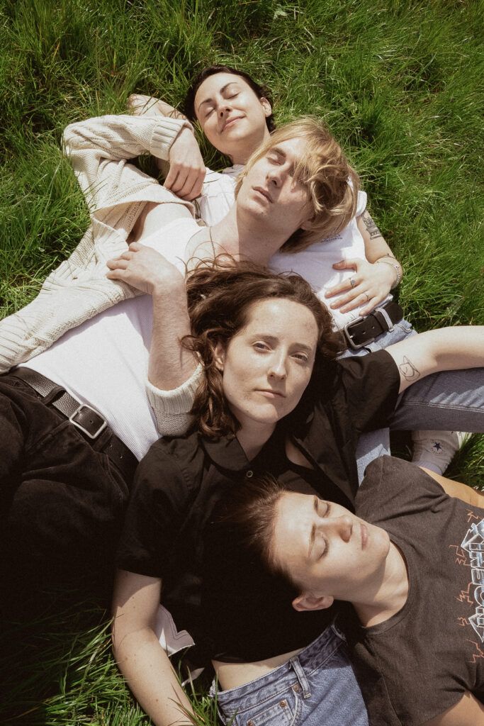 SUPERSAURUS release new single ‘Fool For You’