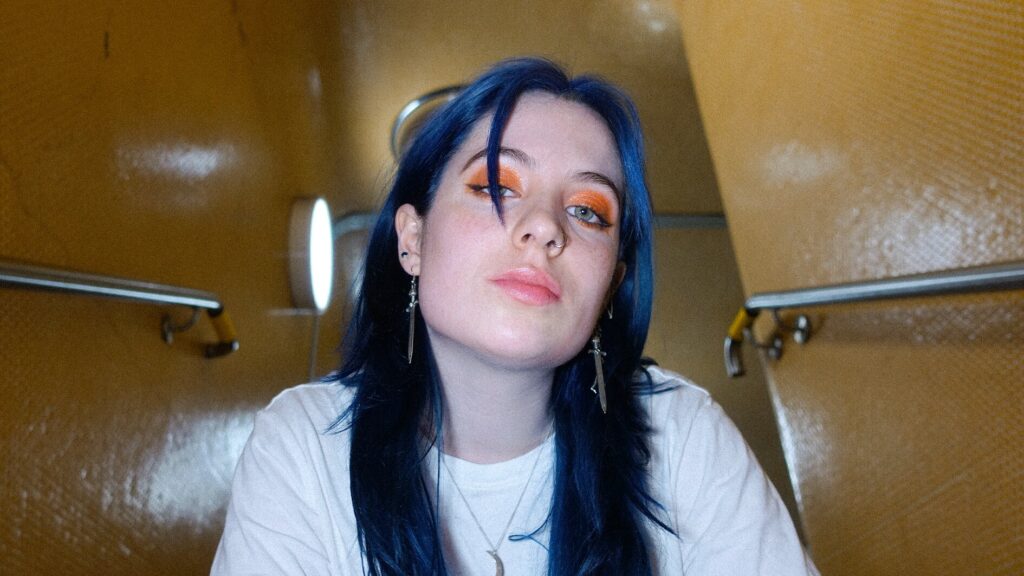Ash Molloy calls out systemic injustice on her most fearless single yet, ‘will I ever learn?’