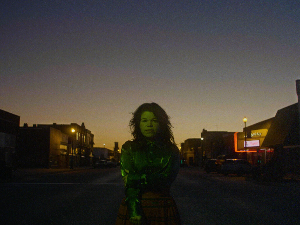Samantha Crain releases new Single ‘B-Attitudes’