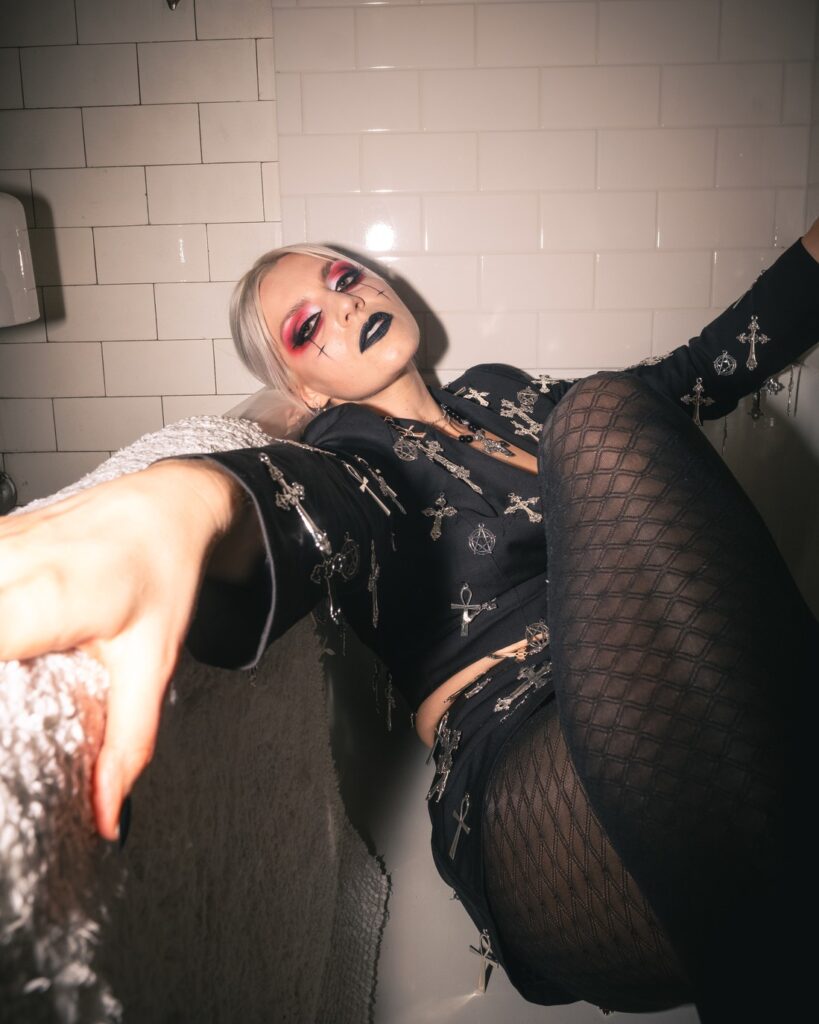 Hannah Duckworth reveals haunting new music video for latest single ‘Ghost’