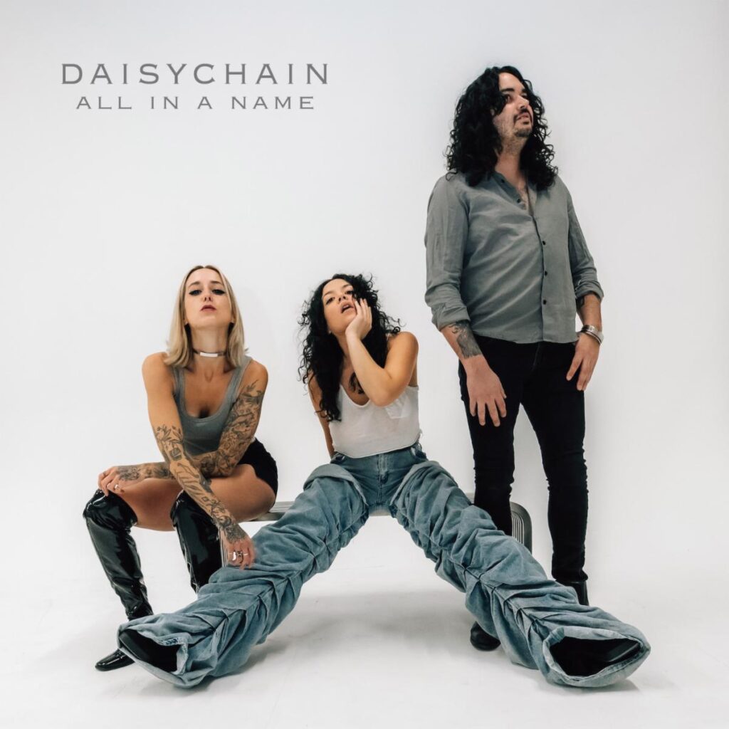 Daisychain announce thrilling debut LP All In A Name & share new single ‘Waste Your Time’