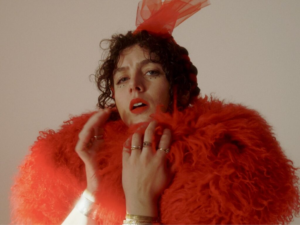 Ruth Lyon mesmerises on new single ‘Perfect’