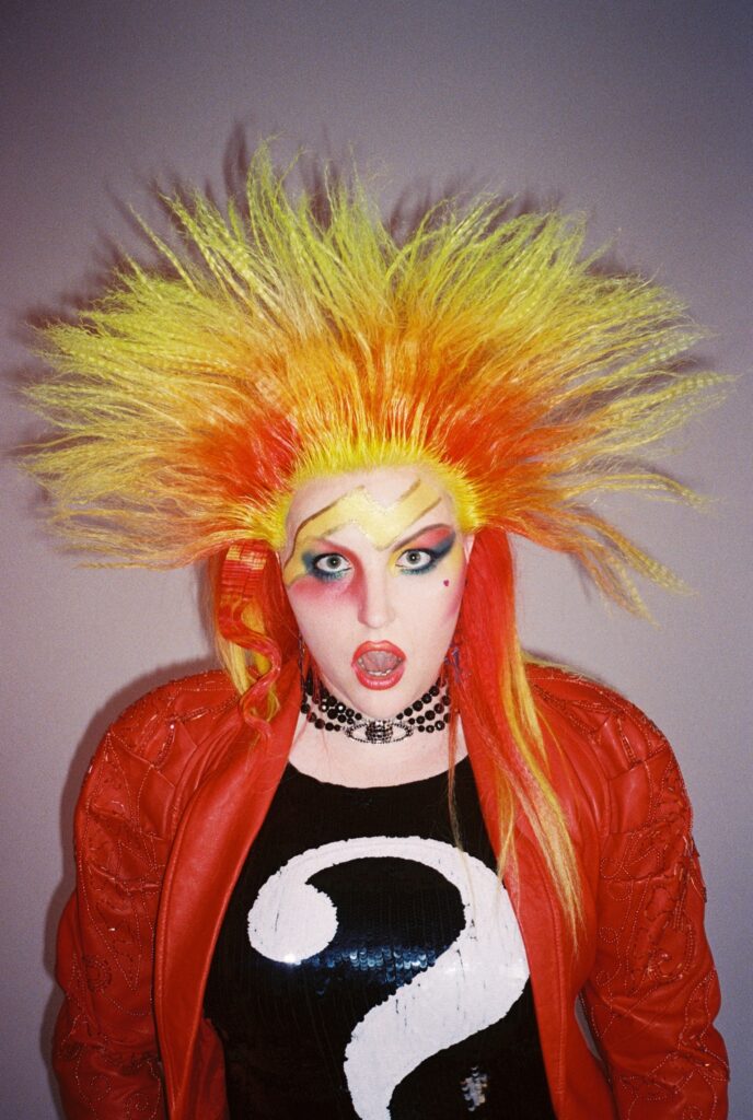 Caroline Kingsbury announces new EP Shock Treatment and shares single & video for the title track