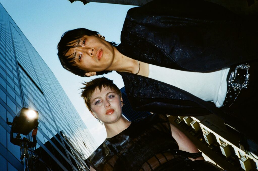 Cafuné share new single & video ‘e-Asphyxiation’