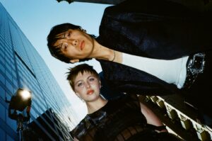 Read more about the article Cafuné share new single & video ‘e-Asphyxiation’