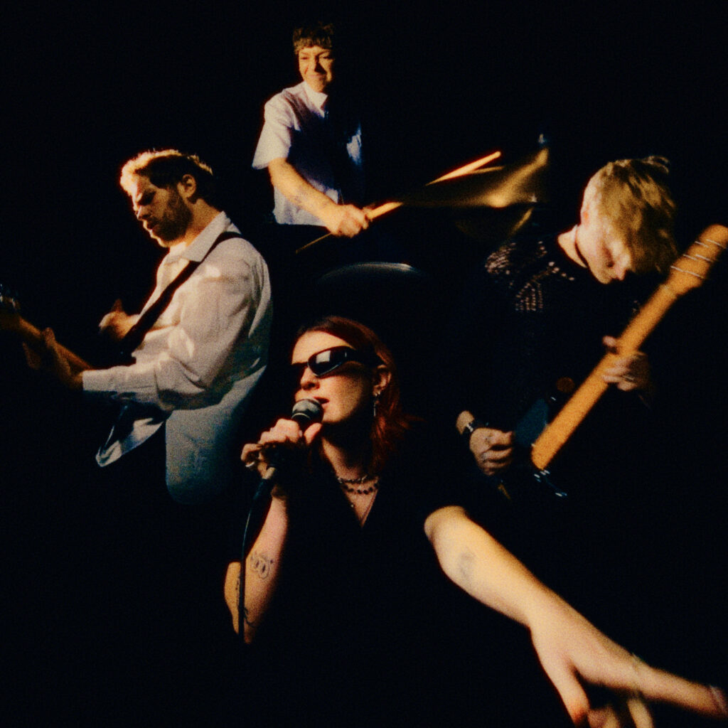 Yumi Zouma share new single & video ‘Blister’