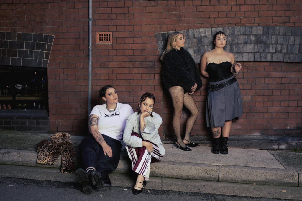 Teen Jesus and the Jean Teasers share new single & video ‘UNSCARRED’