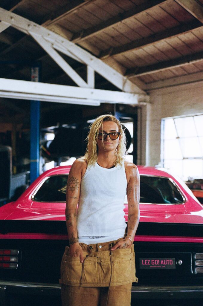G Flip unveils new single & video ‘Big Ol’ Hammer’