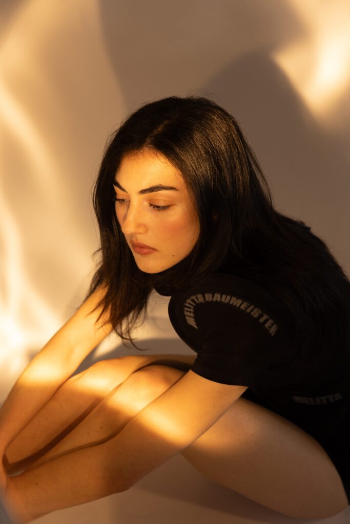 ROREY shares new single ‘Wish I Was Numb’