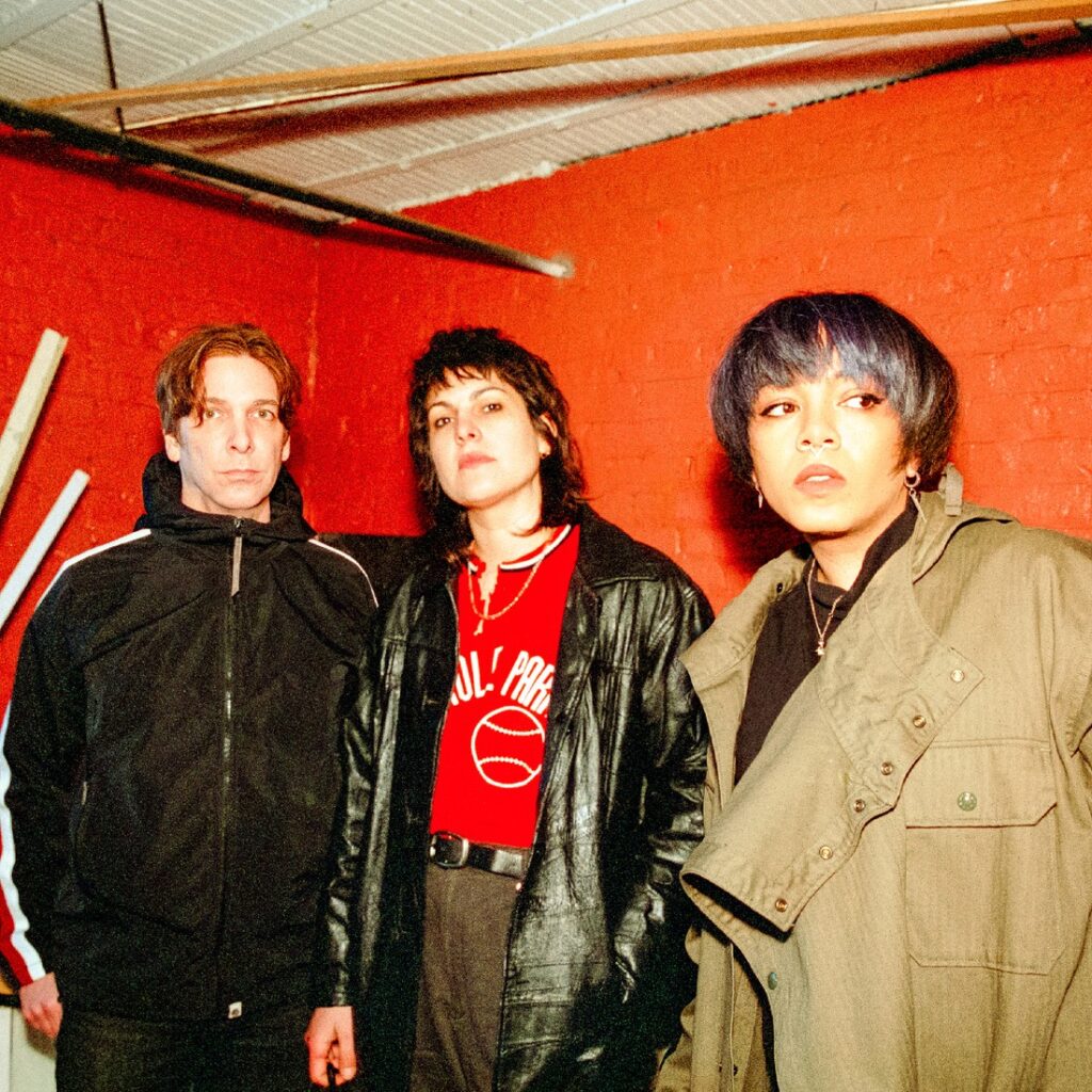 Ganser share new single/video ‘Discount Diamonds’