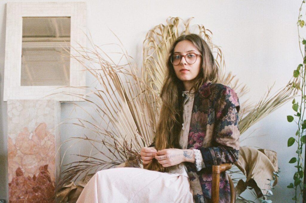 runo plum shares new single & video ‘Lemon Garland’