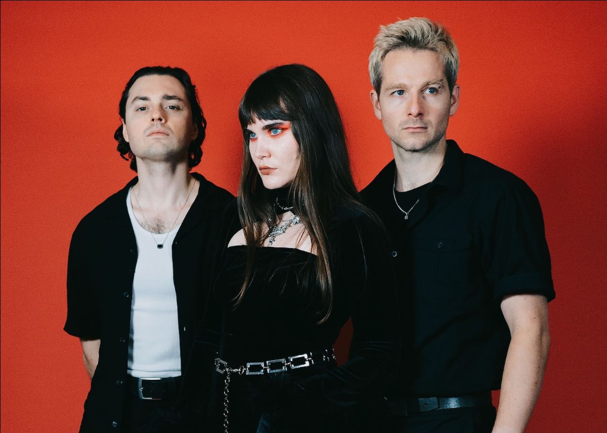 Read more about the article INTERVIEW: Calva Louise