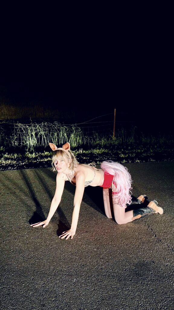 Lindsey Rose Black returns with new single ‘CUNT HONEY’