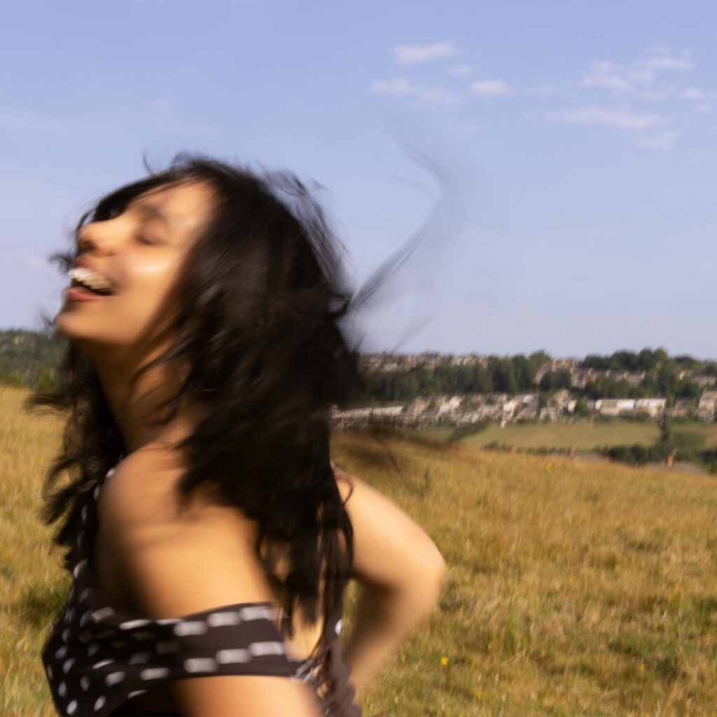 SEREN shares debut single ‘Maybe I Don’t Know’